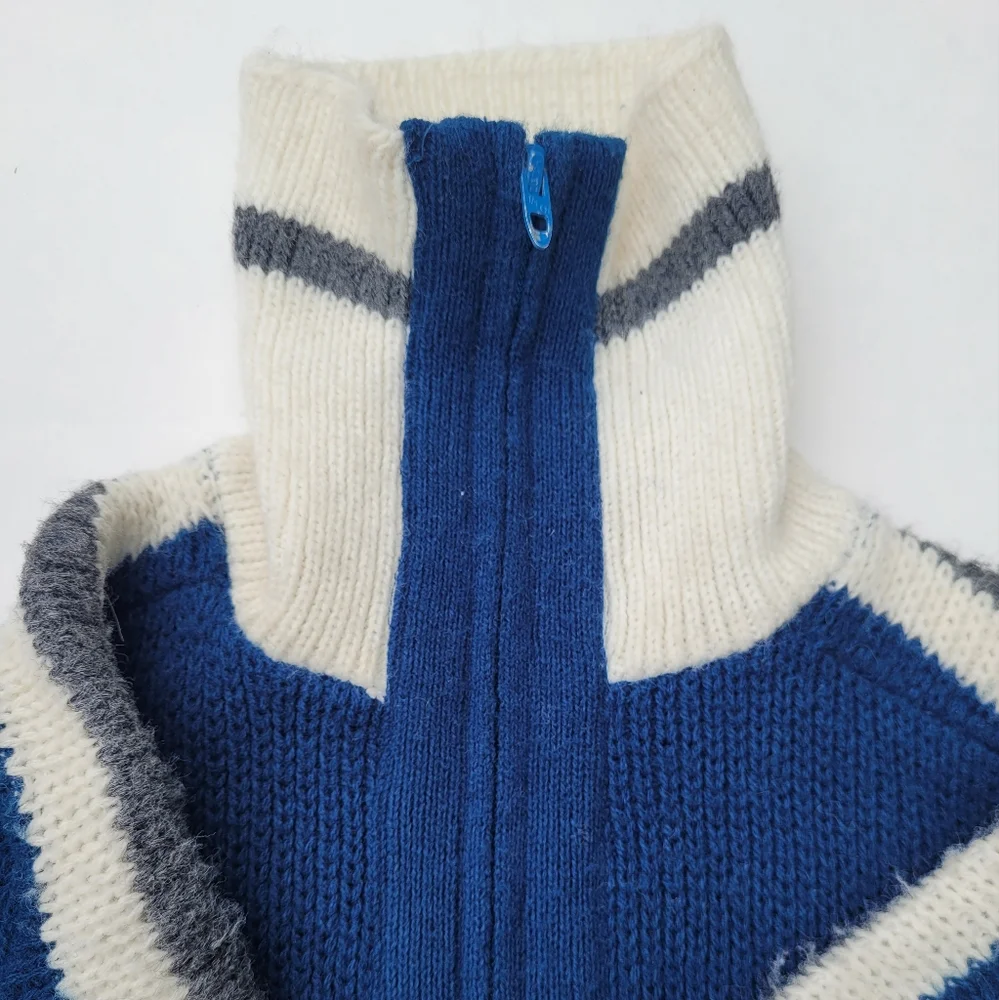 Vintage wool blue and white zip up turtleneck cardigan sweater